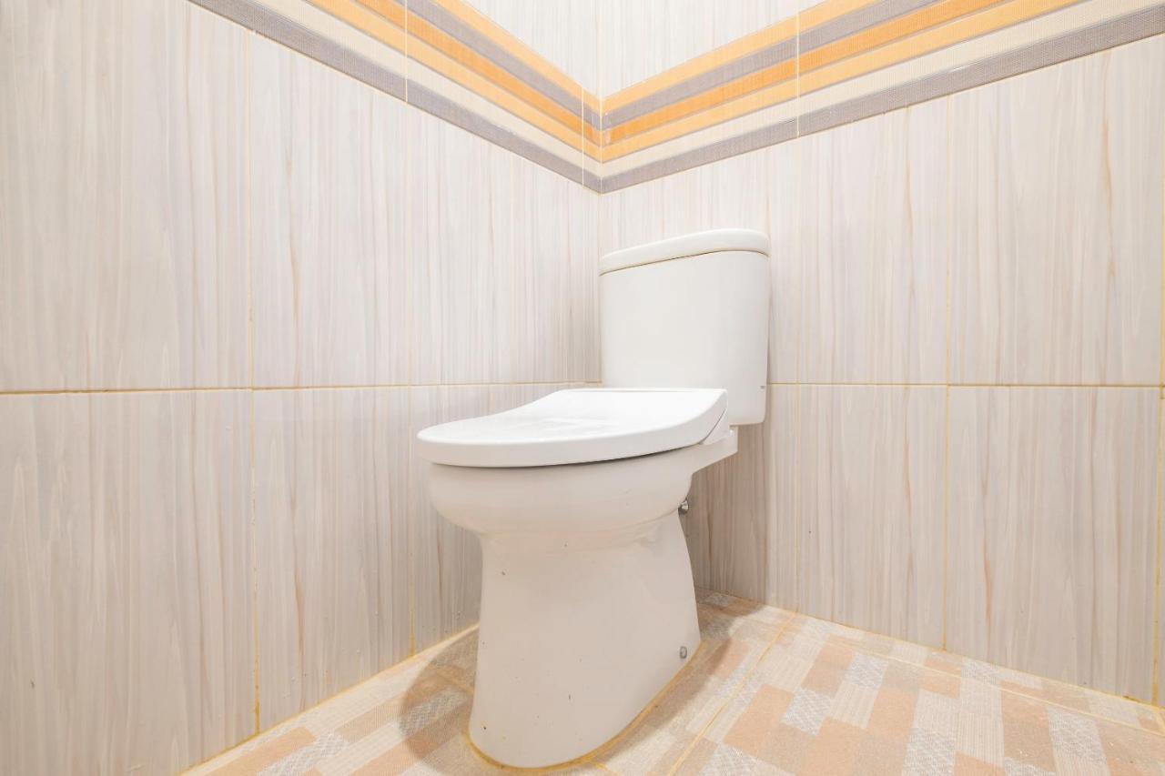 RedDoorz Syariah near Tugu Lampu Gentur Cianjur Hotel Luaran gambar