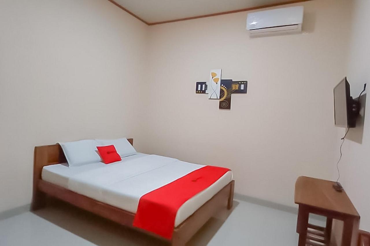 RedDoorz Syariah near Tugu Lampu Gentur Cianjur Hotel Luaran gambar