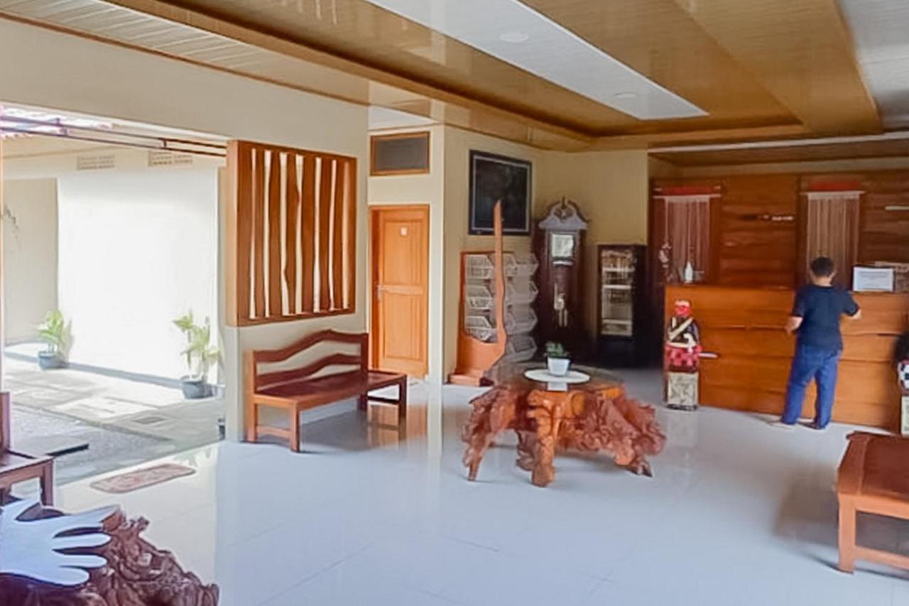 RedDoorz Syariah near Tugu Lampu Gentur Cianjur Hotel Luaran gambar