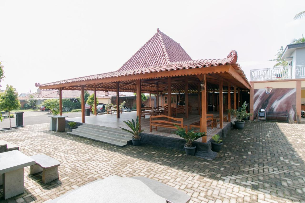 RedDoorz Syariah near Tugu Lampu Gentur Cianjur Hotel Luaran gambar